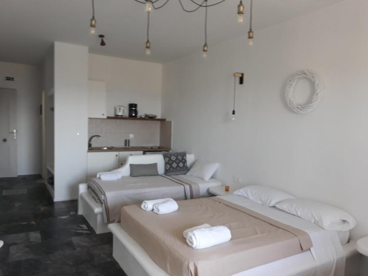 Nora Norita Aparthotel Batsi  Bagian luar foto