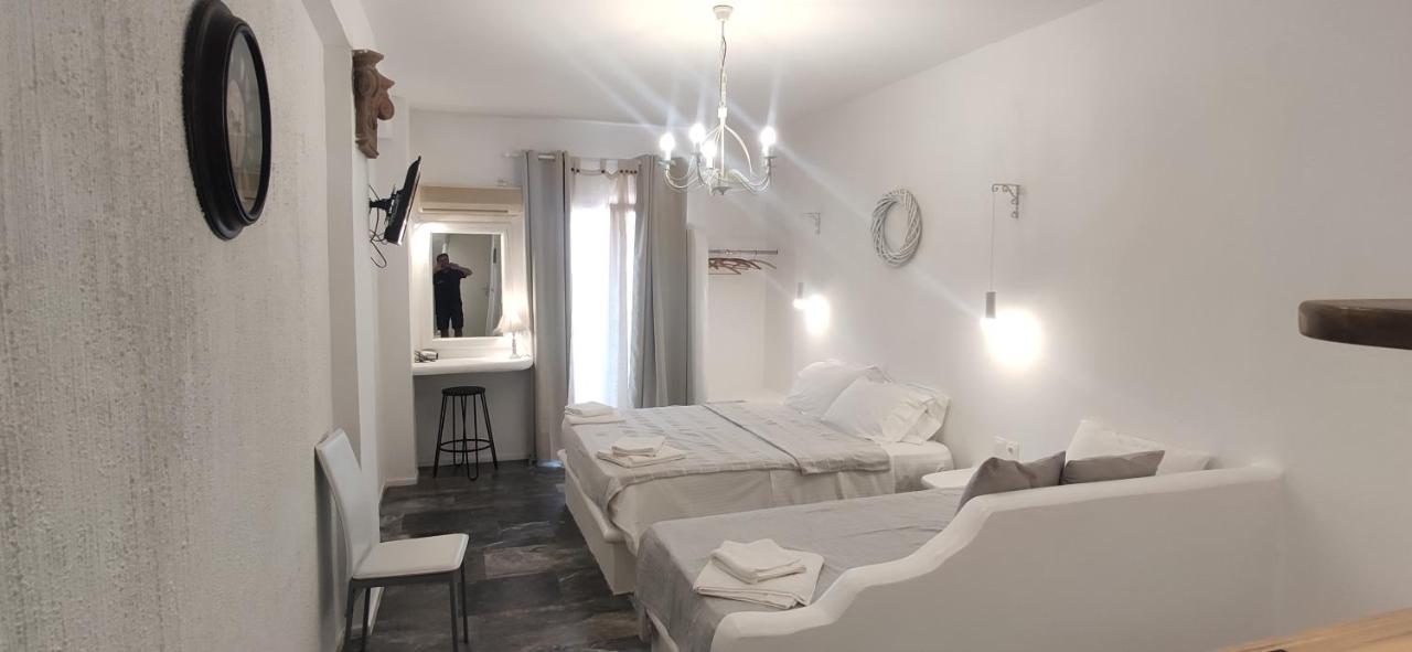 Nora Norita Aparthotel Batsi  Bagian luar foto
