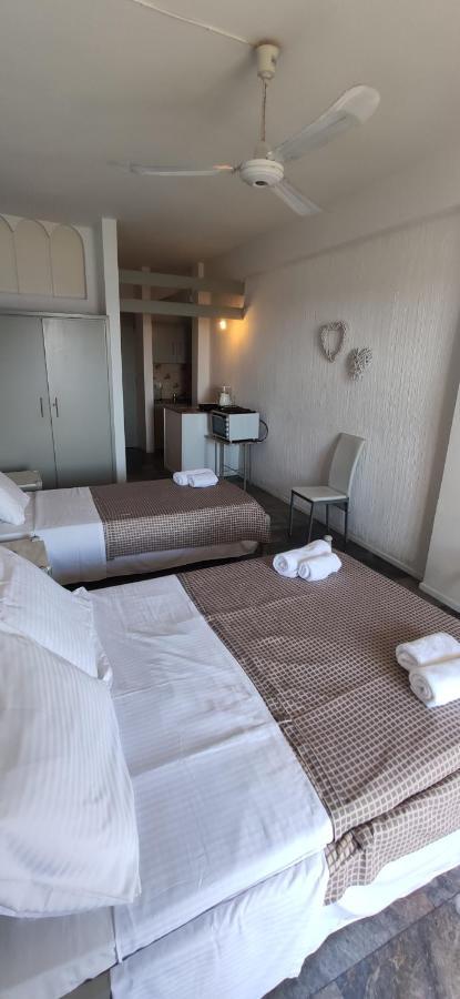 Nora Norita Aparthotel Batsi  Bagian luar foto