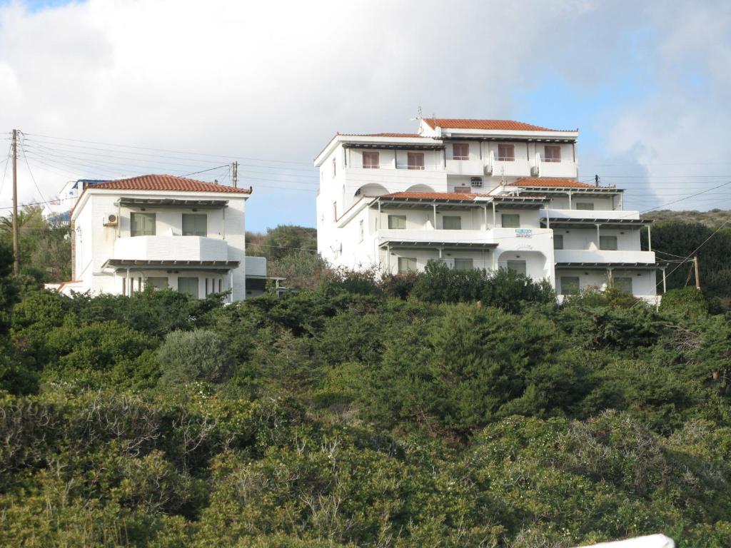 Nora Norita Aparthotel Batsi  Bagian luar foto